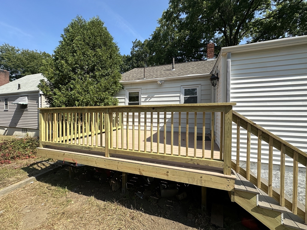 3 bed, 2 bath apartment for rent at 23 Safford St, Quincy — photo 4 of 30
