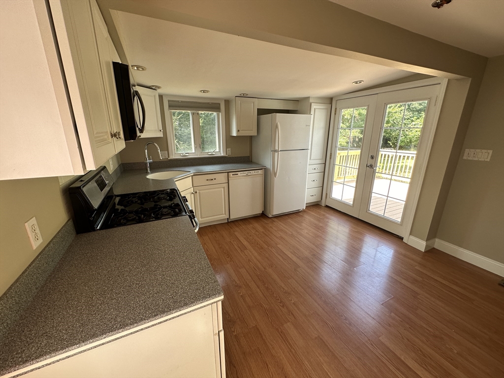 3 bed, 2 bath apartment for rent at 23 Safford St, Quincy — photo 15 of 30