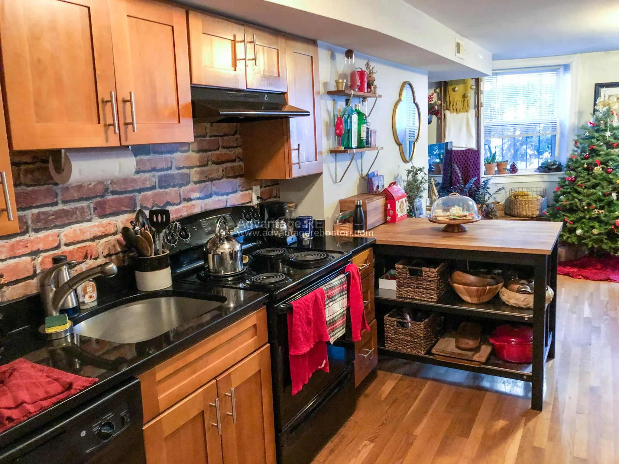 2 bed, 1 bath apartment for rent at 23 Saint Lukes Rd Unit 1, Brighton — photo 6 of 14