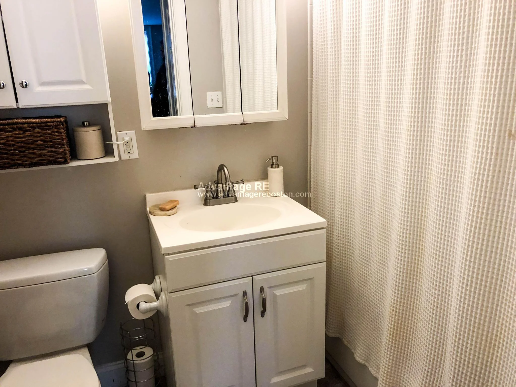 2 bed, 1 bath apartment for rent at 23 Saint Lukes Rd Unit 1, Brighton — photo 14 of 14