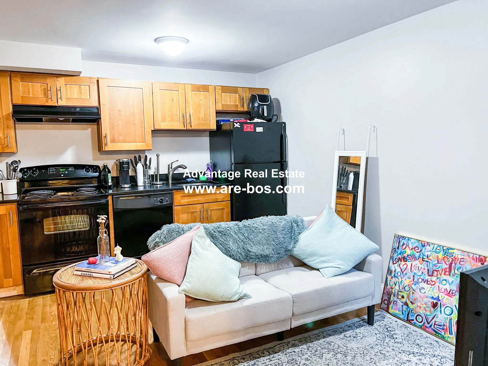 2 bed, 2 bath apartment for rent at 23 Saint Lukes Rd Unit 2, Brighton — photo 2 of 24