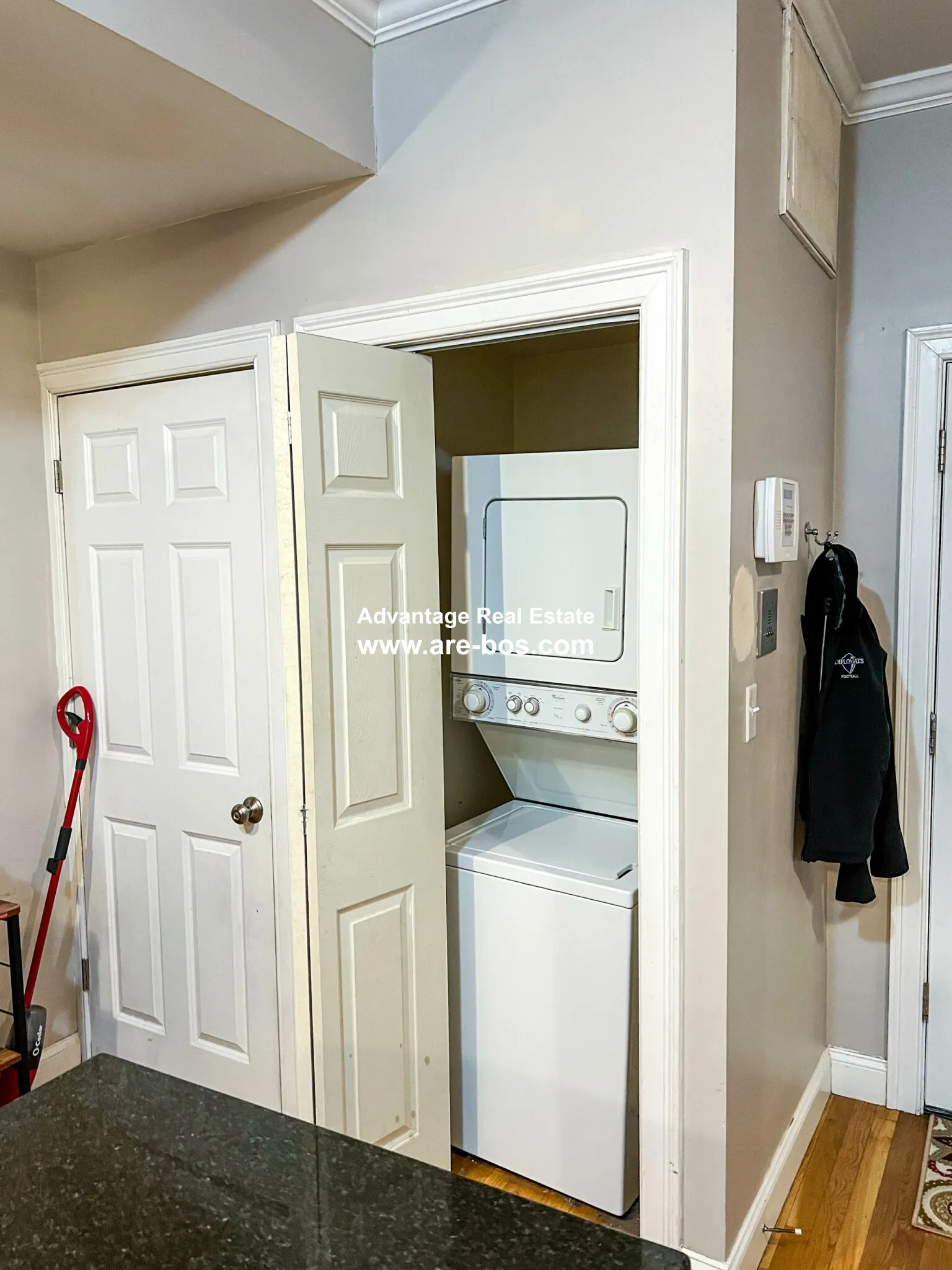 2 bed, 1 bath apartment for rent at 23 Saint Lukes Rd Unit 4, Brighton — photo 5 of 31