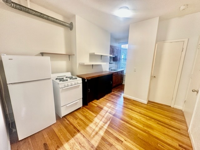 1 bed, 1 bath apartment for rent at 23 Sheafe St Unit 4F, North End