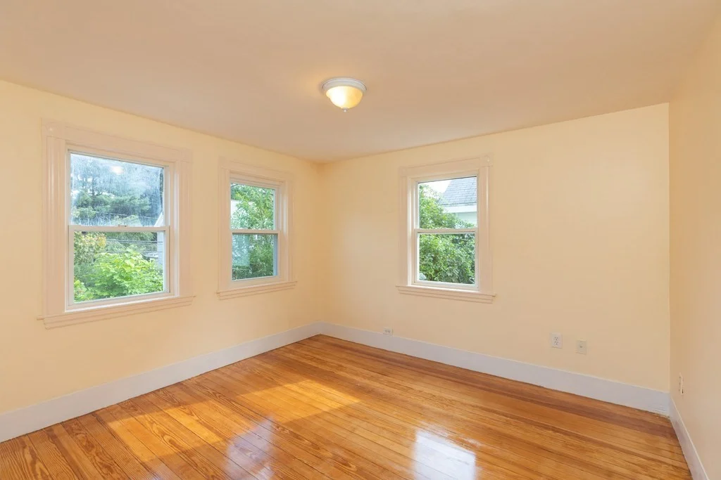 3 bed, 1 bath apartment for rent at 23 Shirley St Unit 27, Lexington — photo 6 of 10