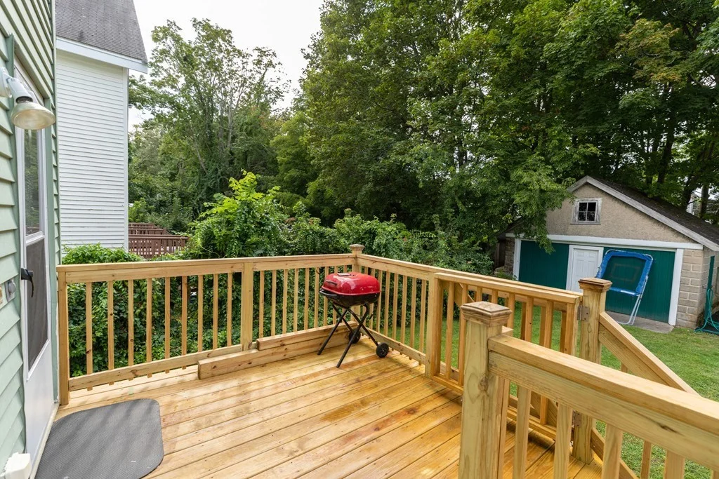 3 bed, 1 bath apartment for rent at 23 Shirley St Unit 27, Lexington — photo 9 of 10