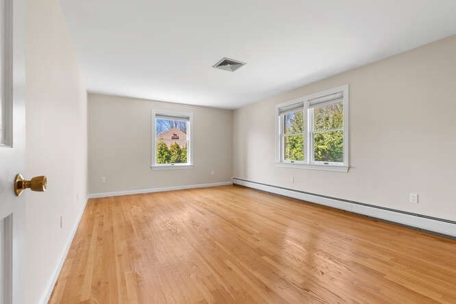 4 bed, 3 bath apartment for rent at 23 Solomon Pierce, Lexington — photo 19 of 26
