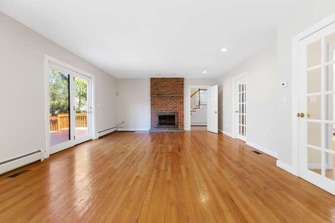 4 bed, 3 bath apartment for rent at 23 Solomon Pierce, Lexington — photo 16 of 26