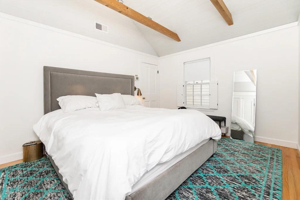 4 bed, 2 bath apartment for rent at 23 Sparks St, West Cambridge — photo 10 of 21