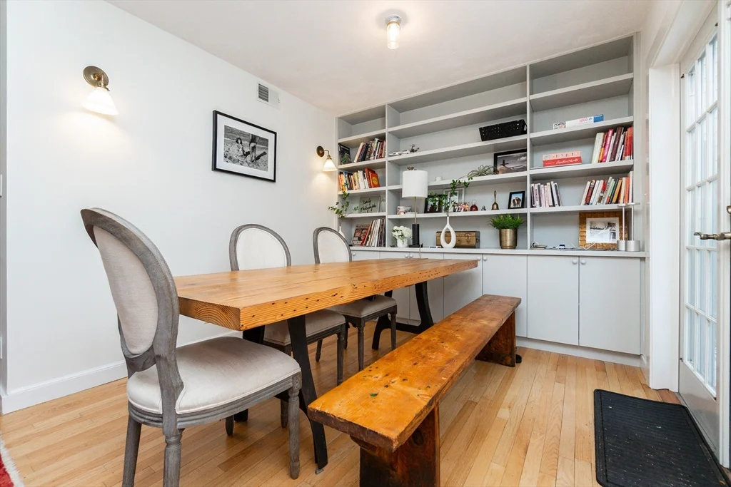 4 bed, 2 bath apartment for rent at 23 Sparks St, West Cambridge — photo 15 of 21