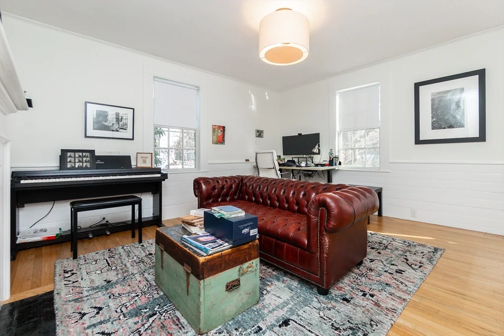 4 bed, 2 bath apartment for rent at 23 Sparks St, West Cambridge — photo 7 of 21