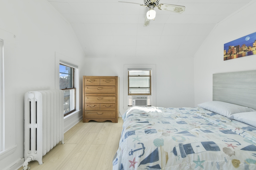 1 bed, 1 bath apartment for rent at 23 Tafts Ave Unit 2, Winthrop — photo 3 of 8
