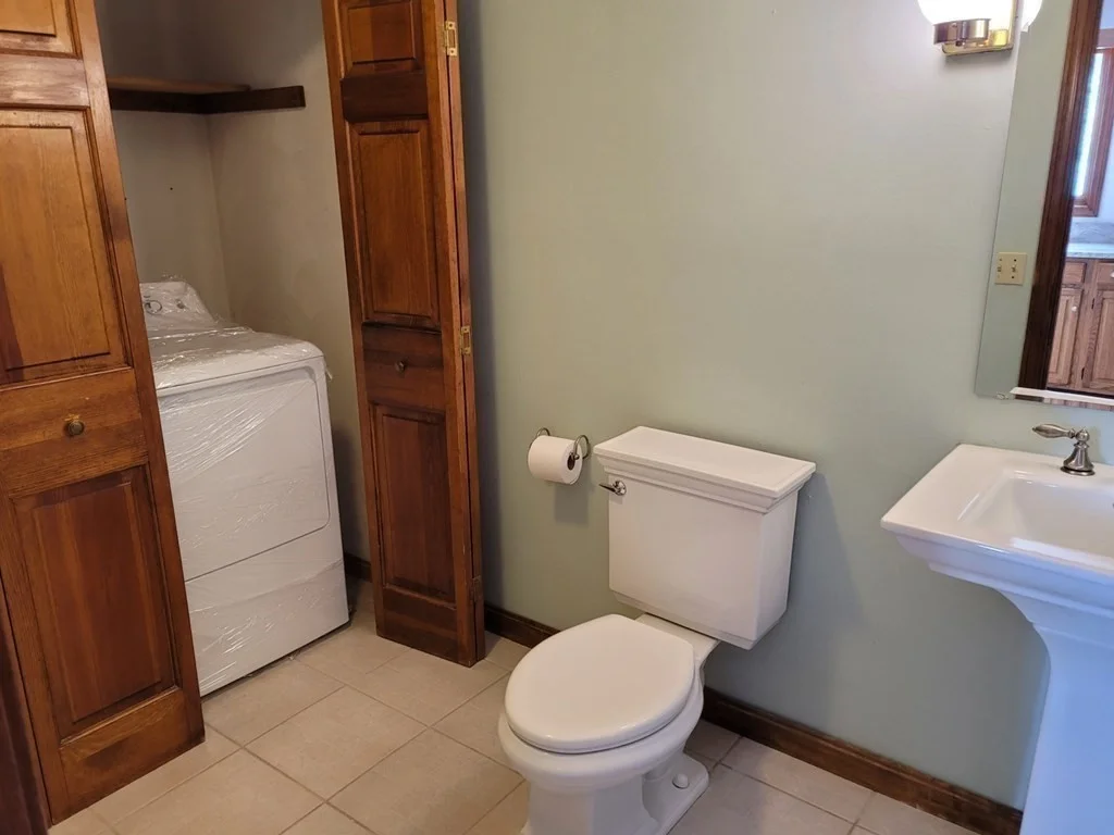 4 bed, 2 bath apartment for rent at 23 Tattan Farm Rd, Worcester — photo 15 of 26