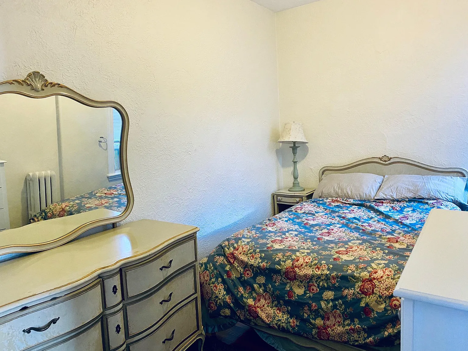 1 bed, 1 bath apartment for rent at 23 Temple St Unit 6, Beacon Hill — photo 3 of 12