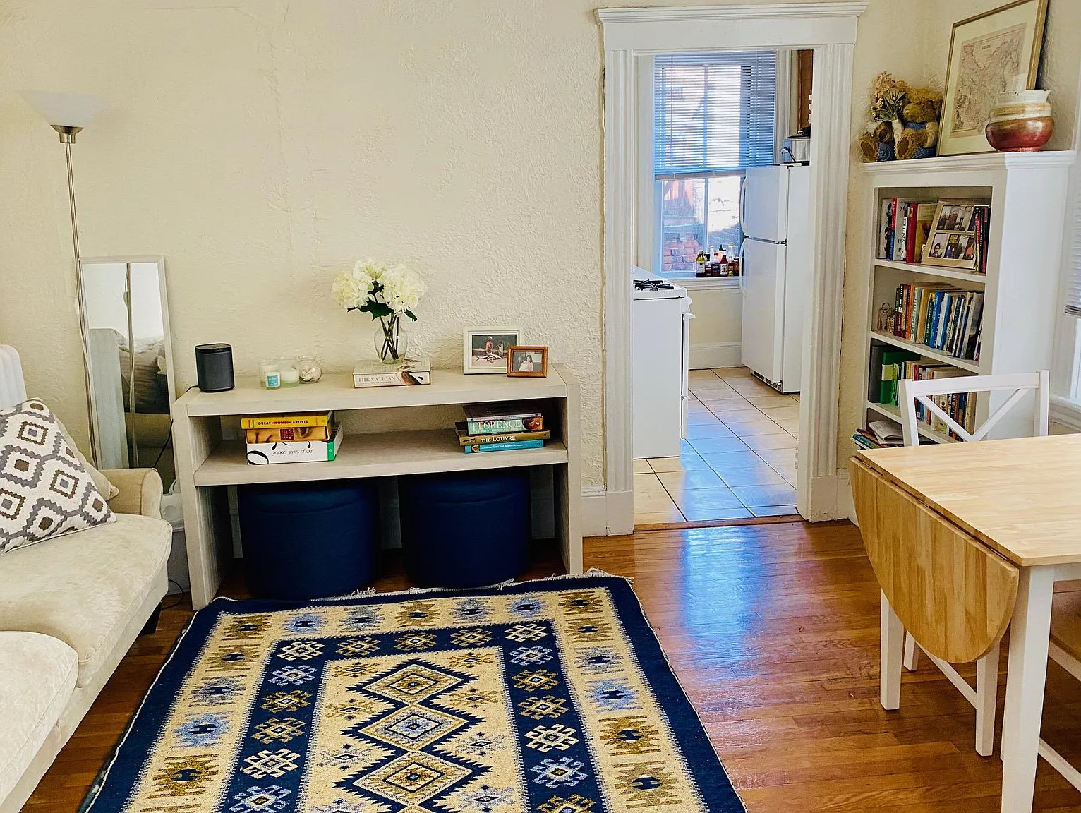 1 bed, 1 bath apartment for rent at 23 Temple St Unit 6, Beacon Hill — photo 2 of 12