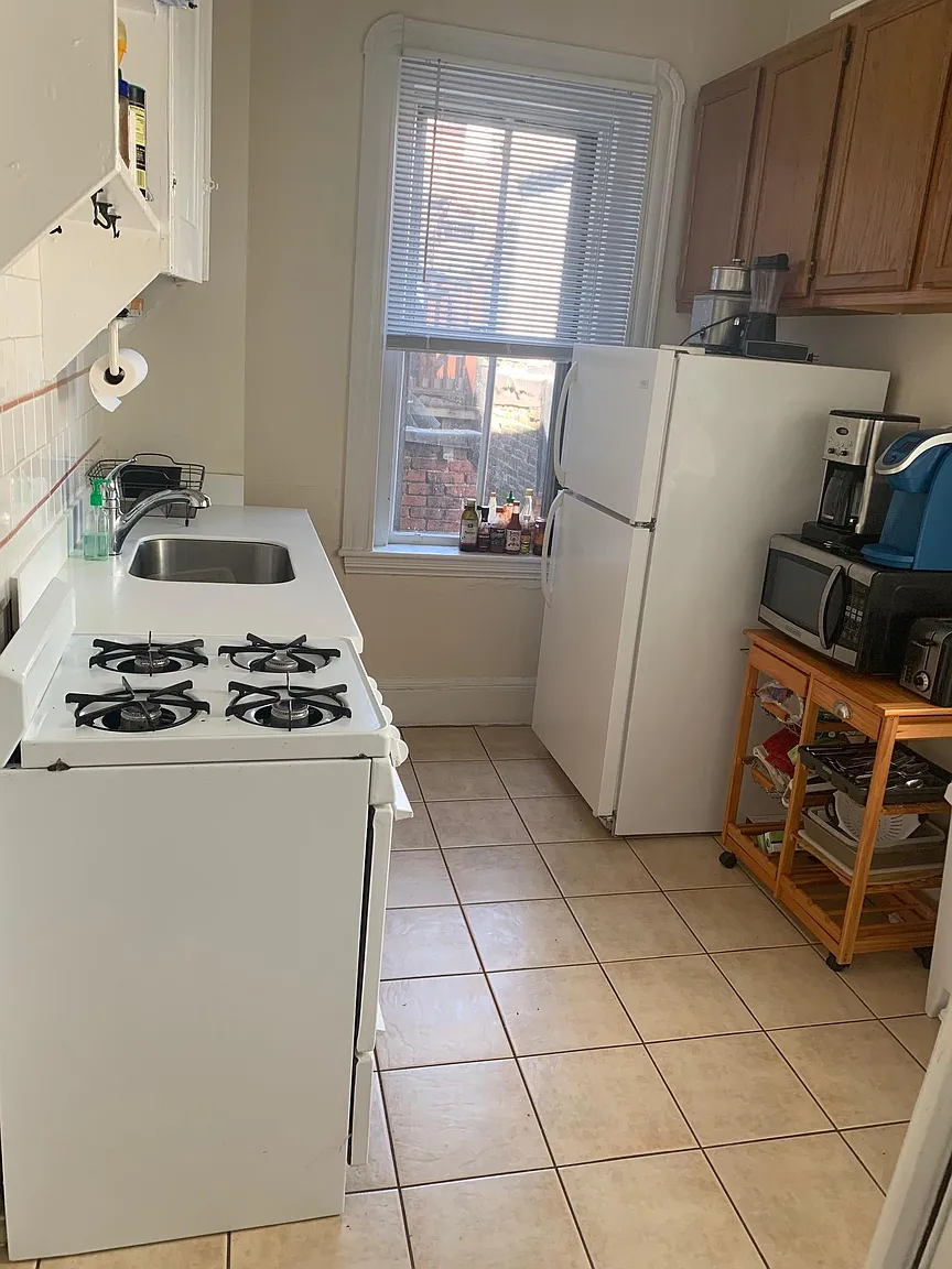 1 bed, 1 bath apartment for rent at 23 Temple St Unit 6, Beacon Hill — photo 9 of 12