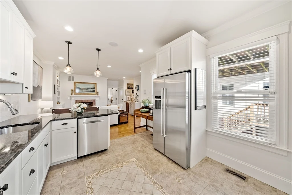 2 bed, 2 bath apartment for rent at 23 Trenton St Unit 1, Charlestown — photo 4 of 17