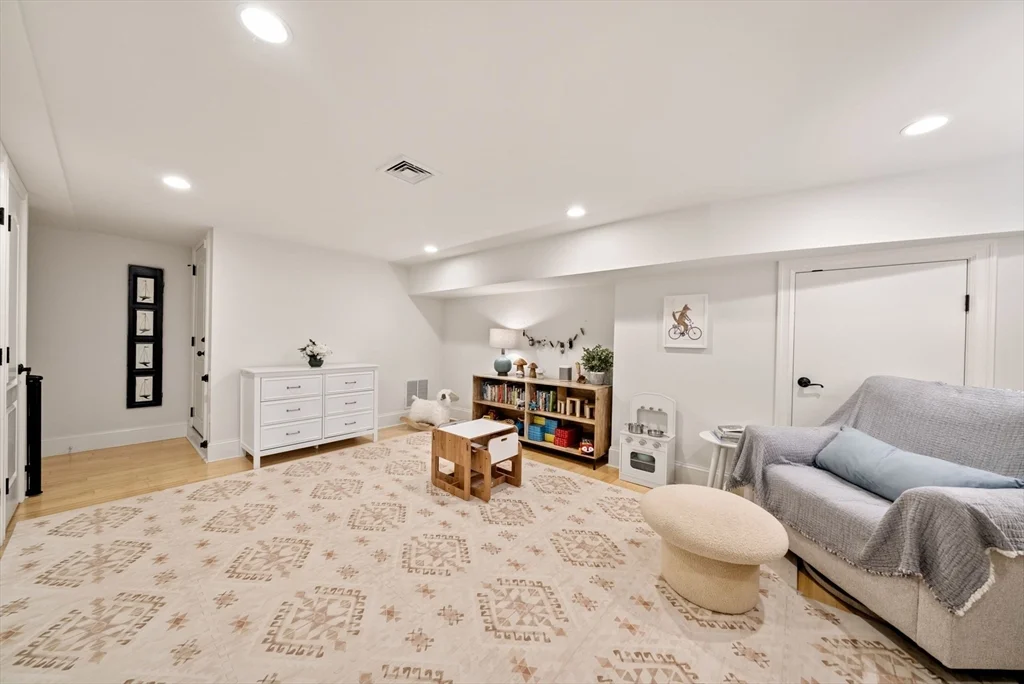 2 bed, 2 bath apartment for rent at 23 Trenton St Unit 1, Charlestown — photo 11 of 17