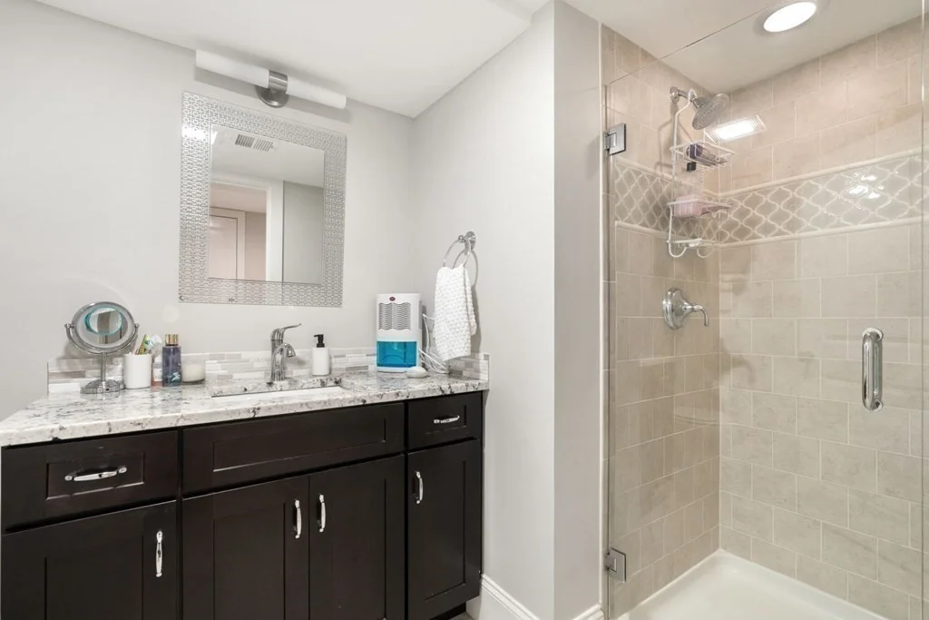 3 bed, 3 bath apartment for rent at 23 Troy Ln Unit 23, Waban — photo 38 of 42