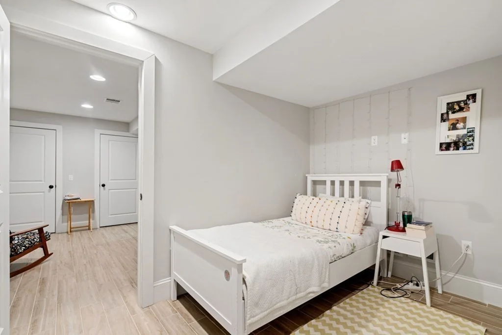 3 bed, 3 bath apartment for rent at 23 Troy Ln Unit 23, Waban — photo 37 of 42