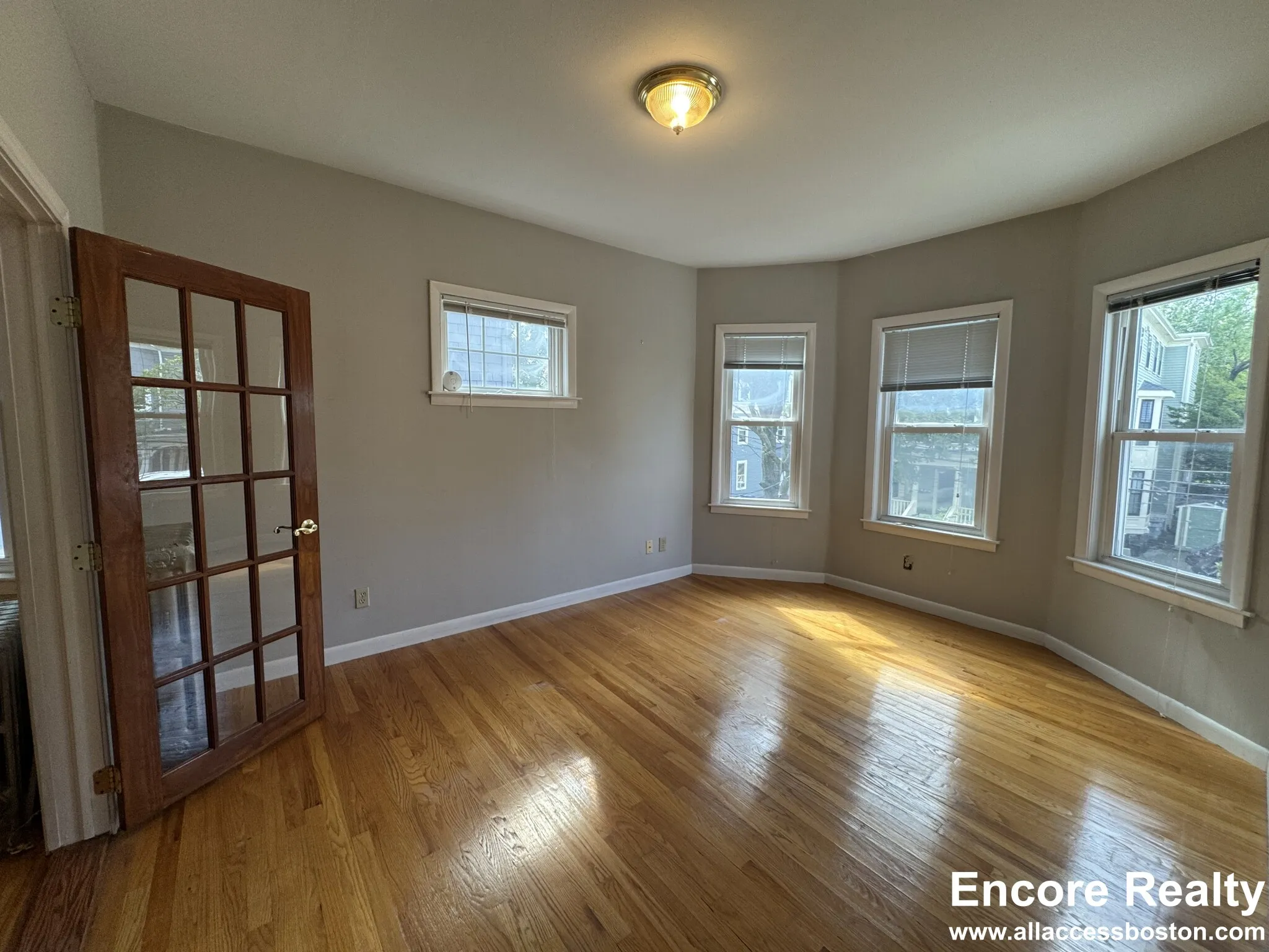 3 bed, 1 bath apartment for rent at 23 Tufts St Unit 23, Cambridgeport — photo 5 of 19