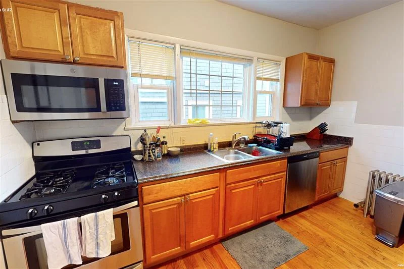 3 bed, 1 bath apartment for rent at 23 Tufts St Unit 3, Cambridgeport — photo 1 of 18