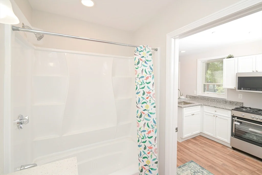 2 bed, 1 bath apartment for rent at 23 Warwick Unit 3, South End — photo 6 of 15