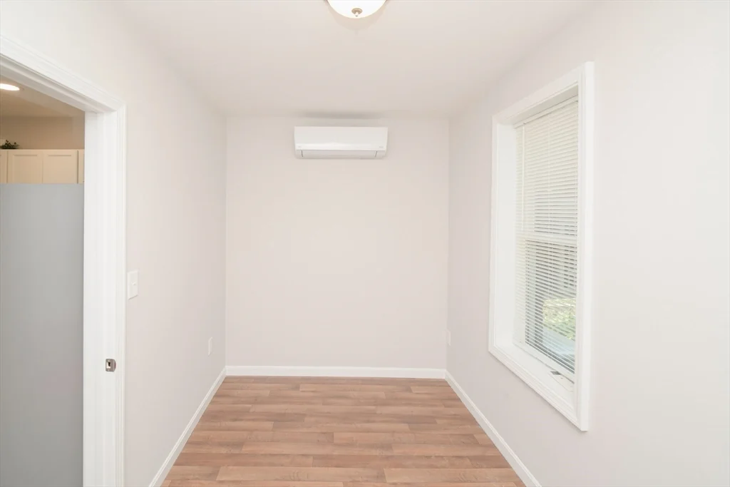 2 bed, 1 bath apartment for rent at 23 Warwick Unit 3, South End — photo 11 of 15