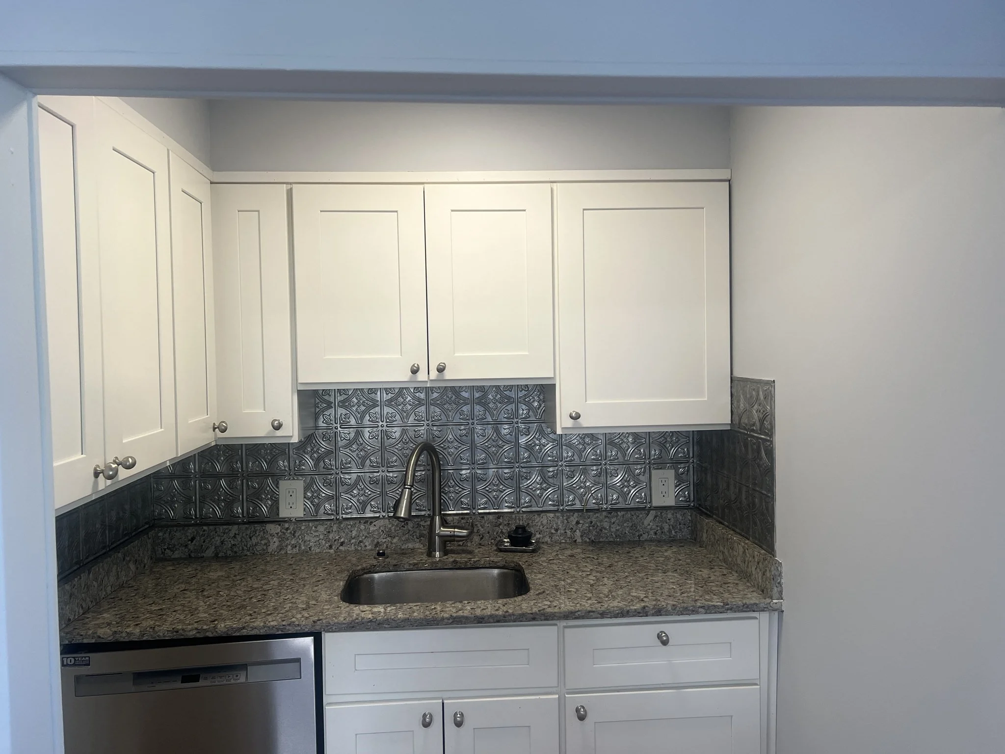 2 bed, 1 bath apartment for rent at 23 Waters Ave Unit 1, Everett — photo 9 of 11