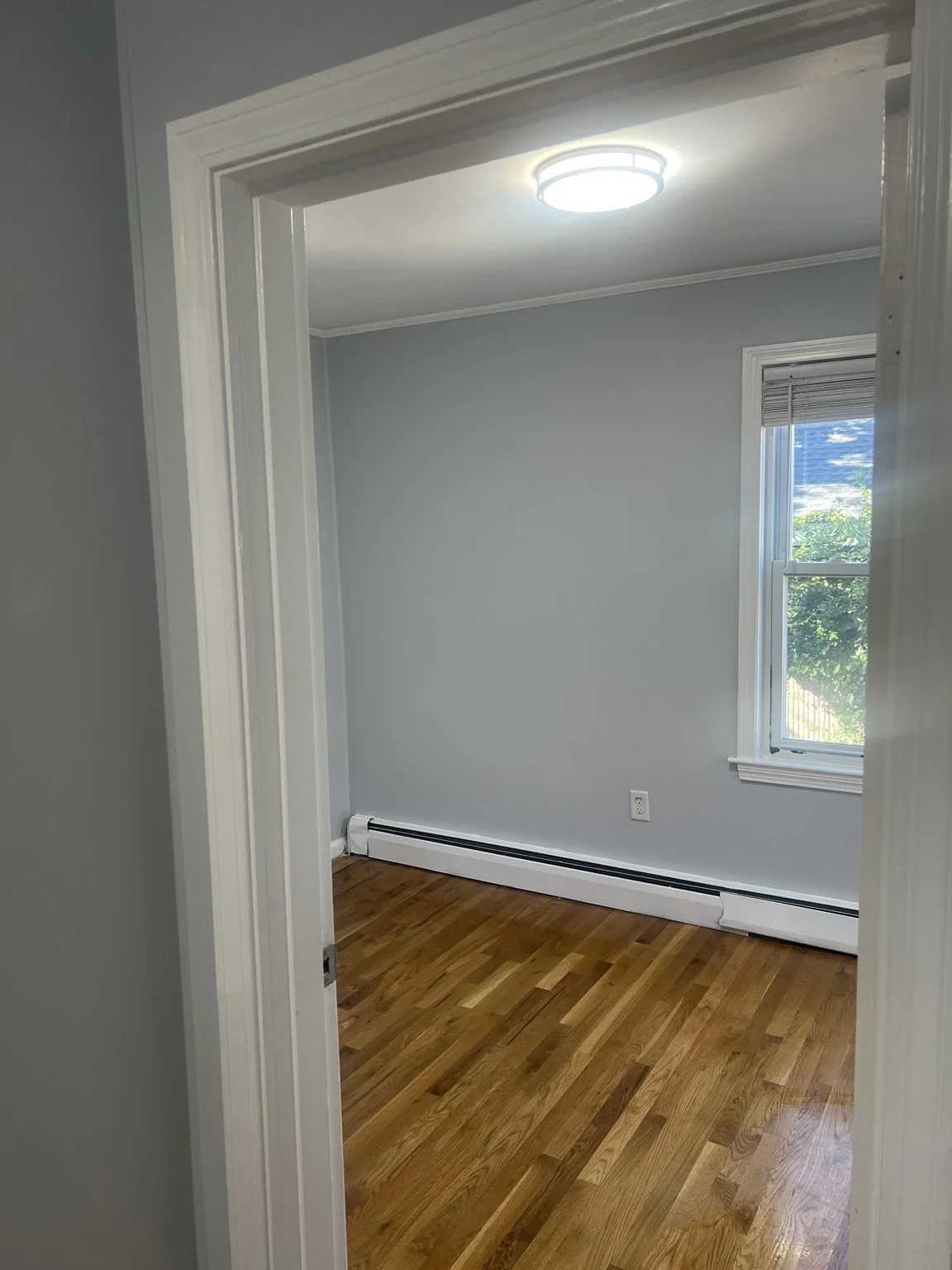 2 bed, 1 bath apartment for rent at 23 Waters Ave Unit 1, Everett — photo 4 of 11