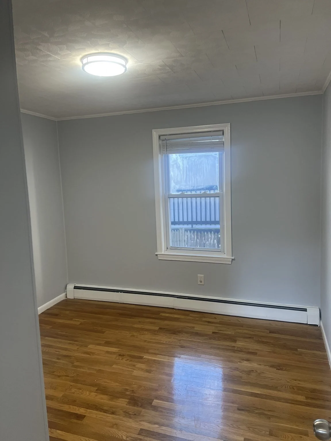 2 bed, 1 bath apartment for rent at 23 Waters Ave Unit 1, Everett — photo 5 of 11