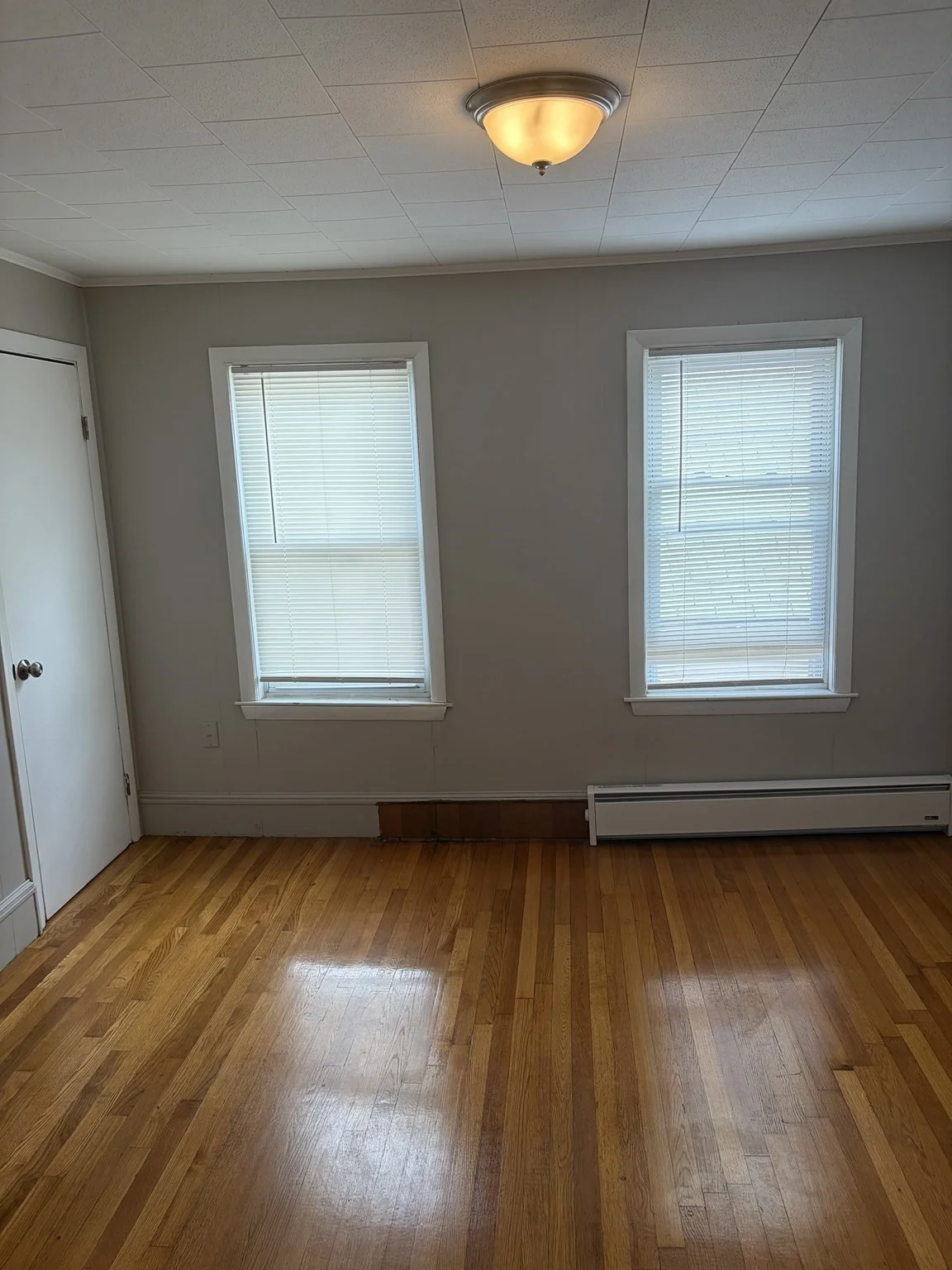 2 bed, 1 bath apartment for rent at 23 Waters Ave Unit 3, Everett — photo 4 of 14