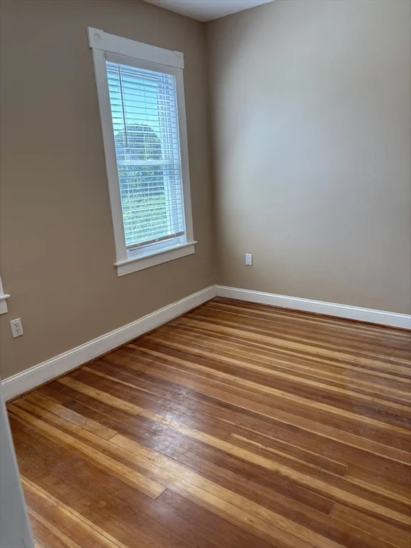 3 bed, 1 bath apartment for rent at 23 Webber St Unit 23, Lowell — photo 17 of 20