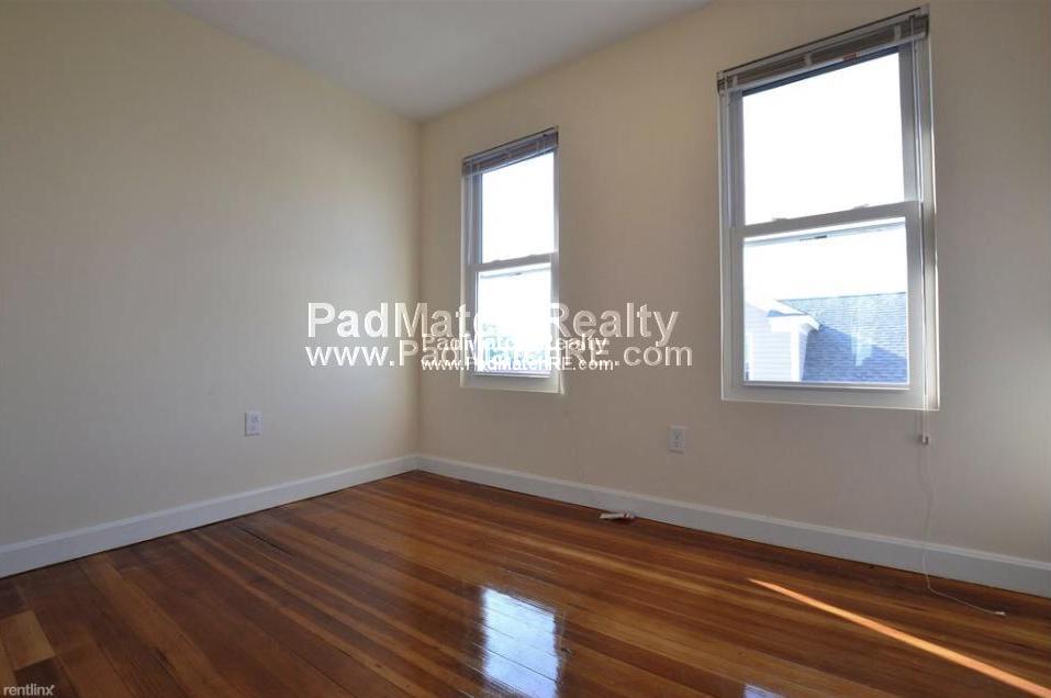 4 bed, 2 bath apartment for rent at 23 Weitz St Unit 3, Lower Allston — photo 7 of 10
