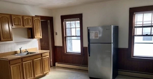 1 bed, 1 bath apartment for rent at 23 Weld Ave Unit 3, Norwood — photo 4 of 14