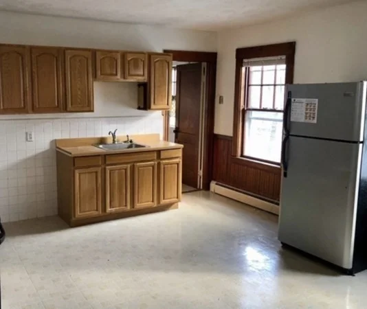 1 bed, 1 bath apartment for rent at 23 Weld Ave Unit 3, Norwood — photo 2 of 14