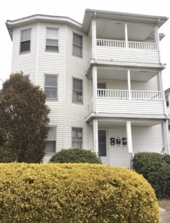 1 bed, 1 bath apartment for rent at 23 Weld Ave Unit 3, Norwood — photo 1 of 14