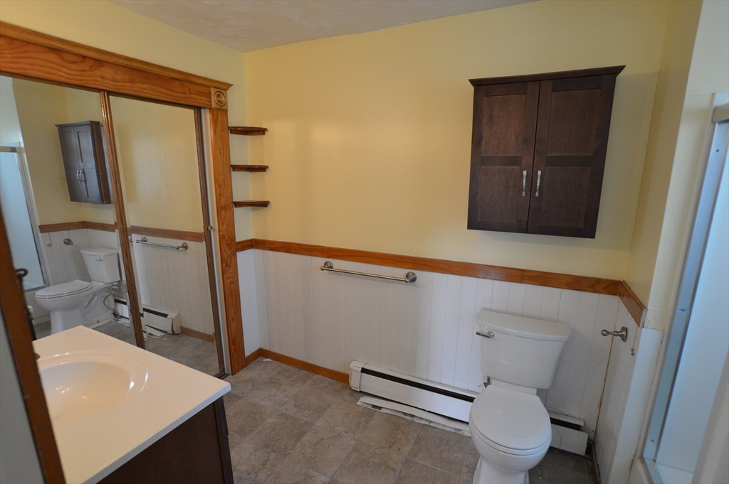 3 bed, 1 bath apartment for rent at 23 Wellman St Unit 2, Beverly — photo 4 of 14
