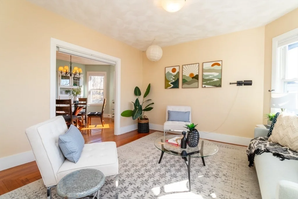 2 bed, 1 bath apartment for rent at 23 Wenham St Unit 2, Jamaica Plain — photo 3 of 35