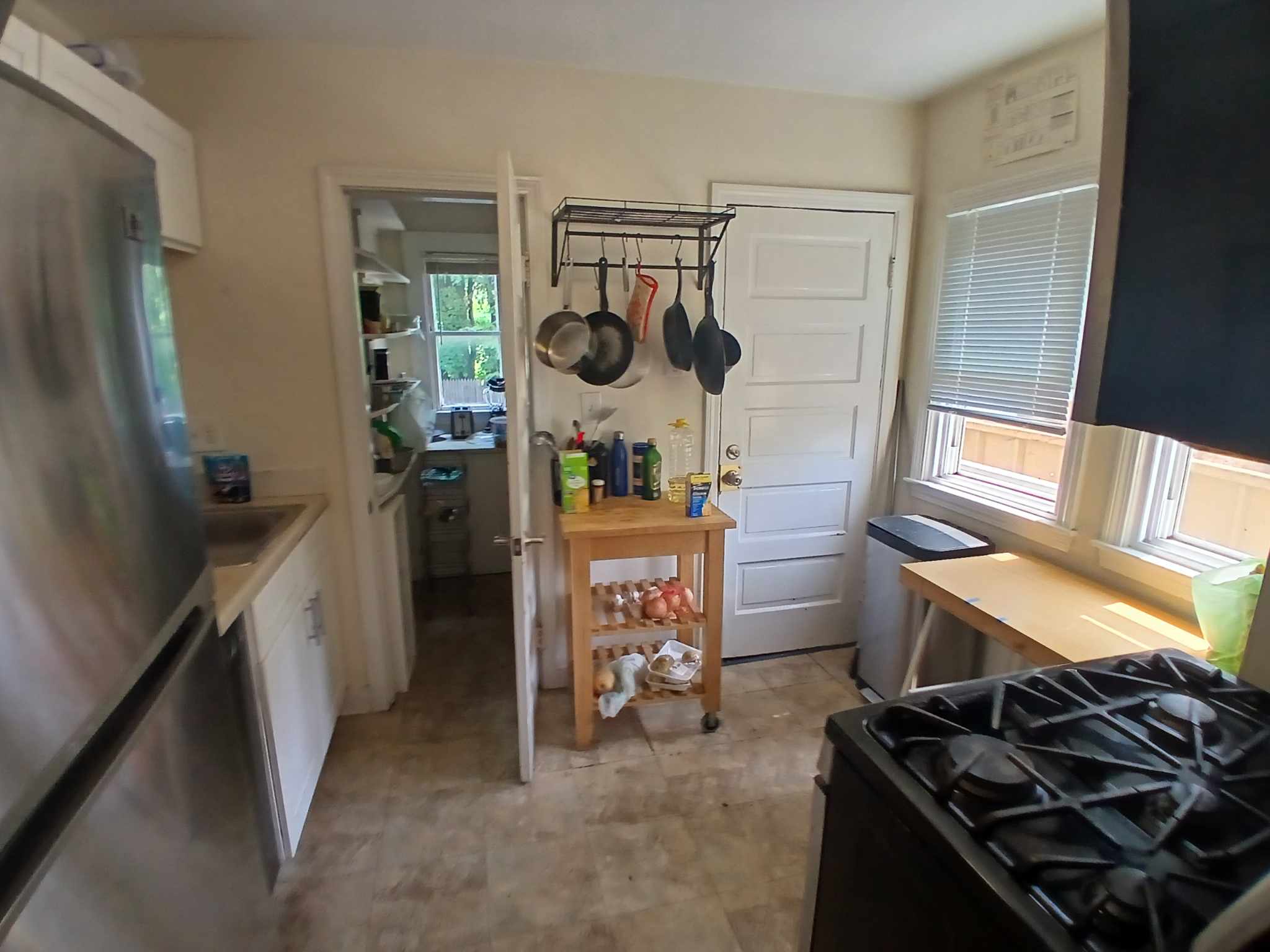3 bed, 1 bath apartment for rent at 23 West Sorrento St Unit 1, Allston — photo 3 of 11