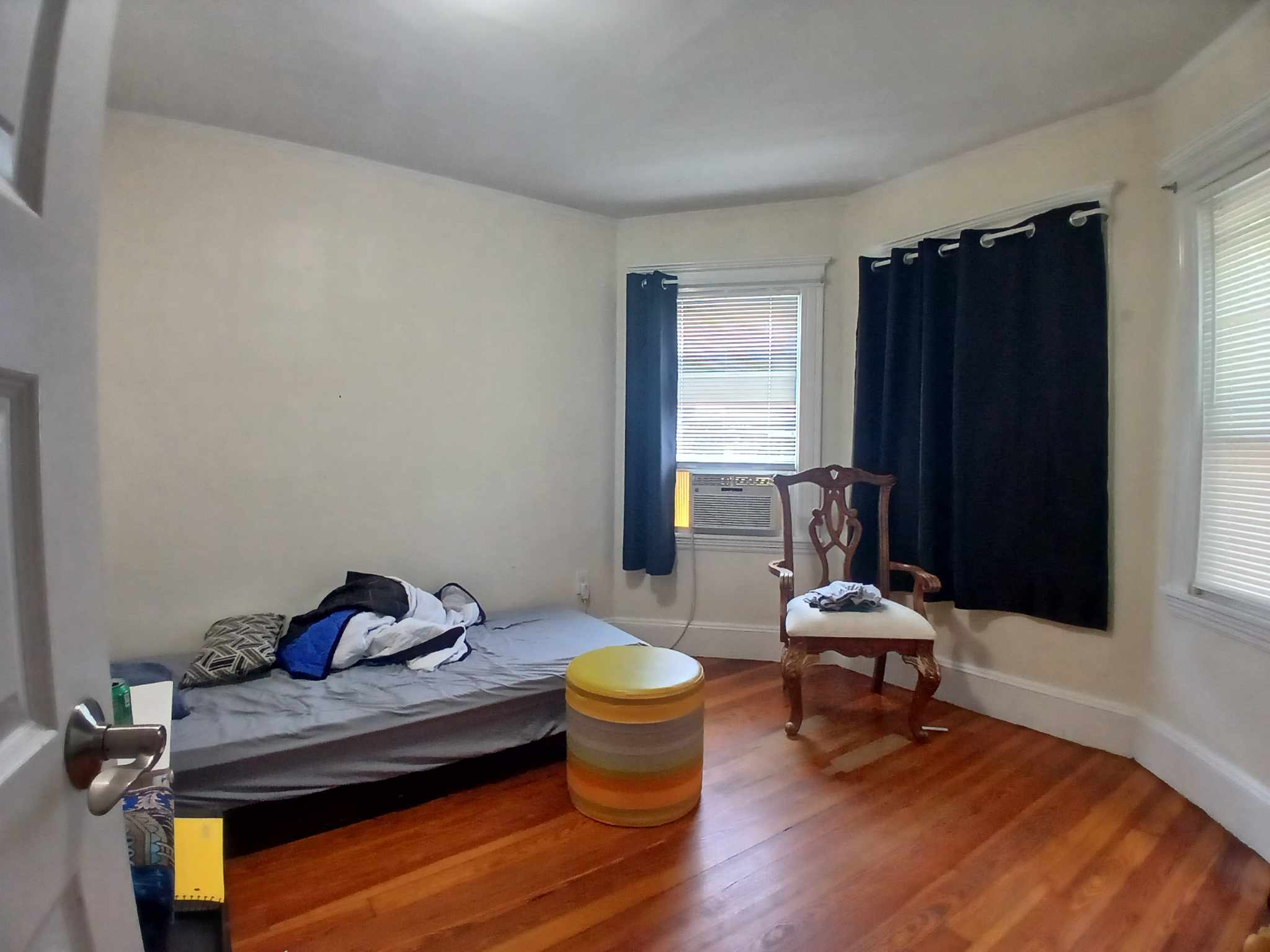3 bed, 1 bath apartment for rent at 23 West Sorrento St Unit 1, Allston — photo 5 of 11