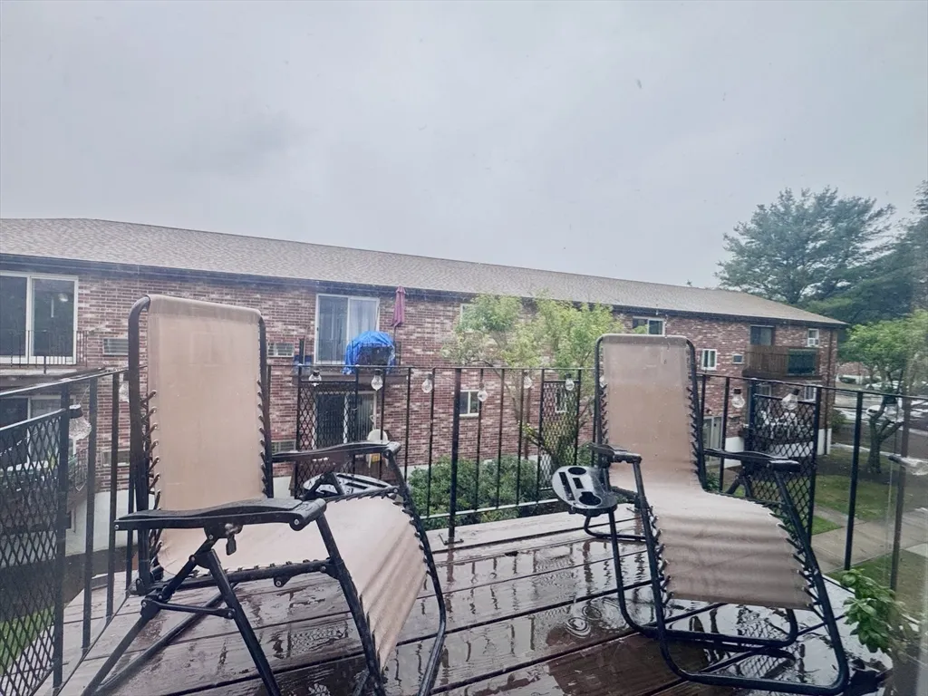 1 bed, 1 bath apartment for rent at 23 Westgate Rd Unit 4, Chestnut Hill — photo 10 of 18
