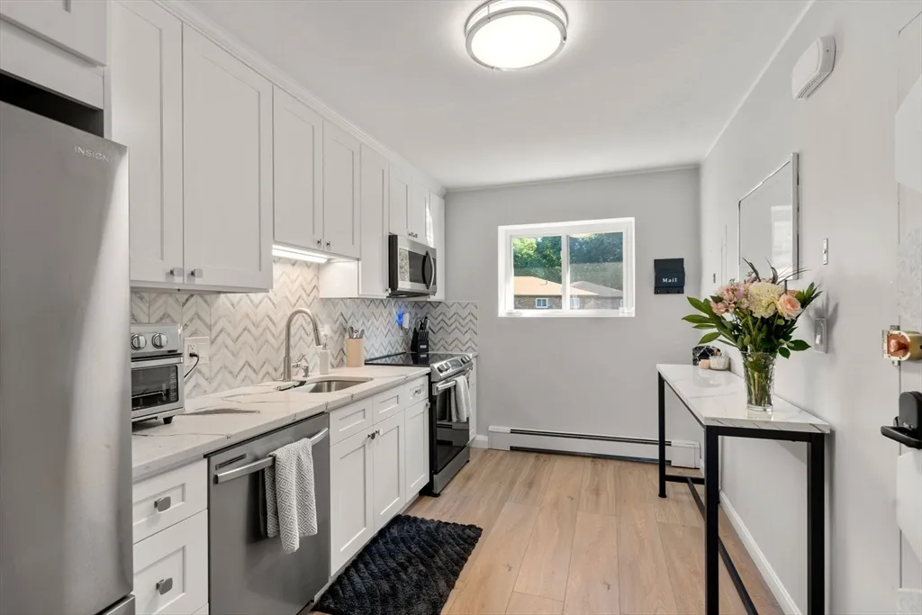1 bed, 1 bath apartment for rent at 23 Westgate Rd Unit 6, West Roxbury