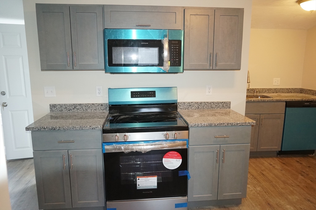 3 bed, 1 bath apartment for rent at 23 White St Unit 4, Taunton — photo 4 of 12