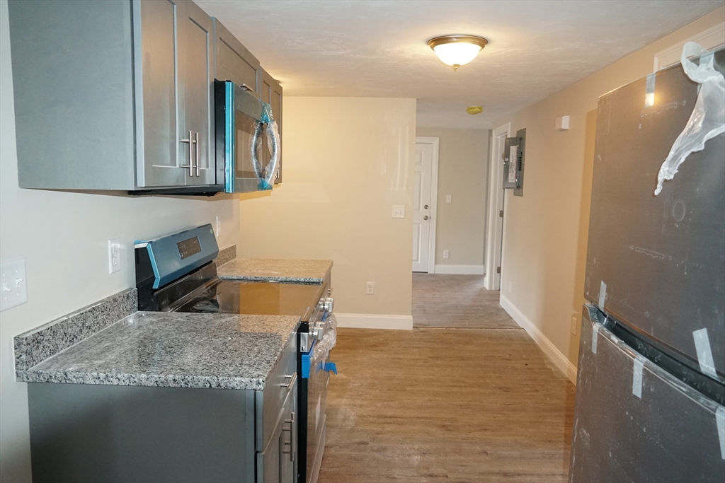 3 bed, 1 bath apartment for rent at 23 White St Unit 4, Taunton — photo 6 of 12