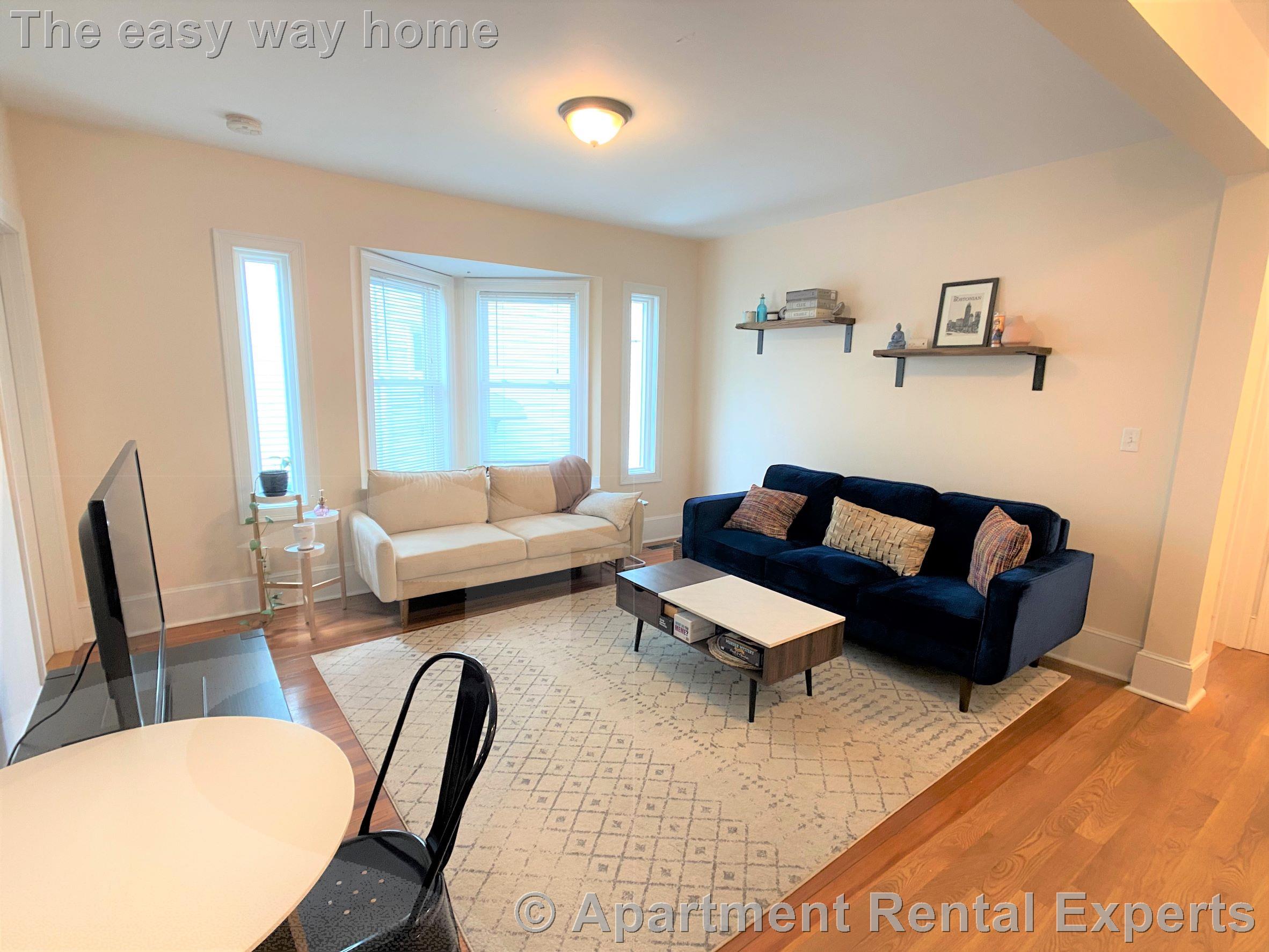 3 bed, 2 bath apartment for rent at 23 Willard Ave Unit 3, Tufts — photo 3 of 22