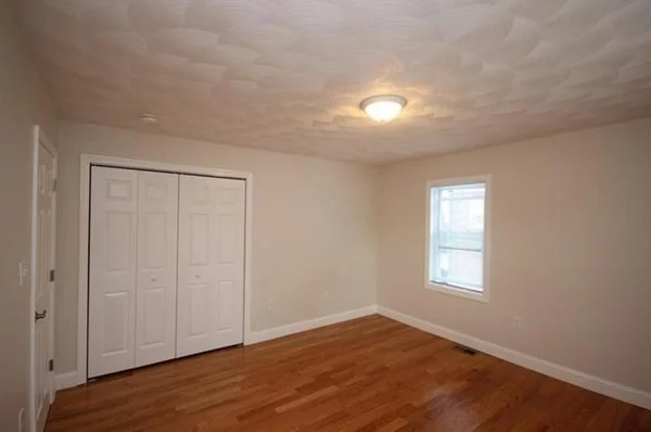 3 bed, 2 bath apartment for rent at 23 Williams St Unit 1, Waltham — photo 5 of 8