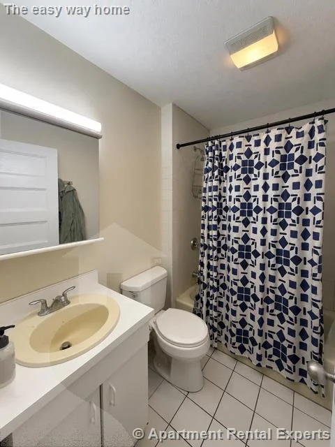 3 bed, 1 bath apartment for rent at 23 Willow Ave Unit 1, Porter Square — photo 6 of 12