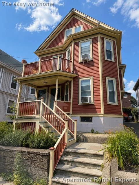 3 bed, 1 bath apartment for rent at 23 Willow Ave Unit 1, Porter Square — photo 7 of 12