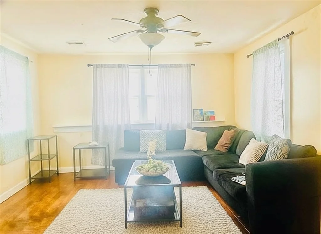 2 bed, 1 bath apartment for rent at 23 Winslow Ave Unit 2, Brockton — photo 3 of 10