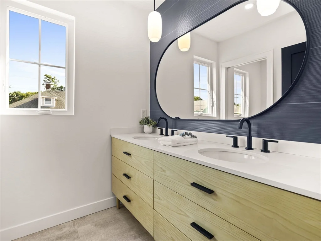 4 bed, 3 bath apartment for rent at 23 Winter St Unit 23, Medford — photo 19 of 25